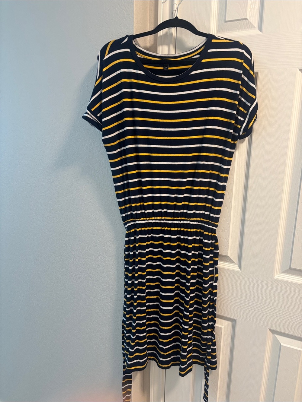Banana Republic size M striped midi casual dress